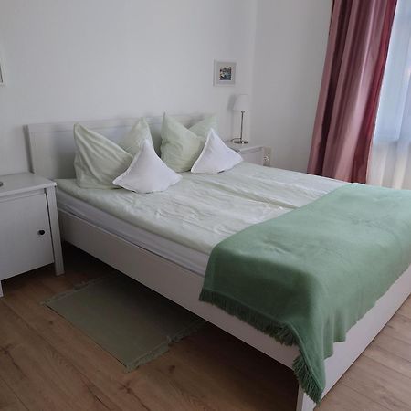 Auftanken Im Gruenen _ Just4You_B.Berlin Neuenhagen bei Berlin Bagian luar foto